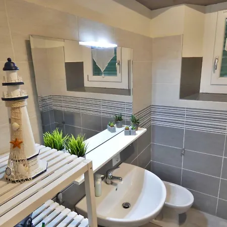 Charming House In Old Town Desenzano *