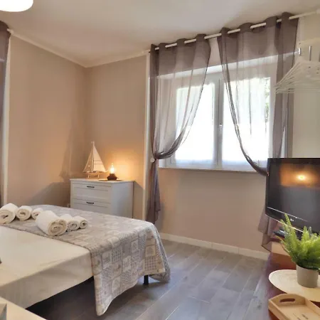 Apartman Charming House In Old Town Desenzano Desenzano del Garda