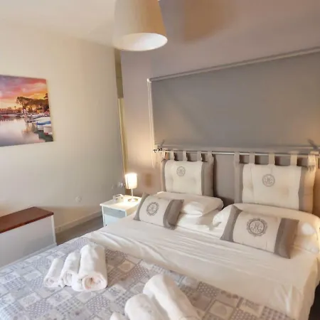 Charming House In Old Town Desenzano Desenzano del Garda